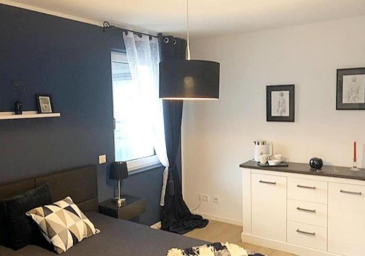 Geschmackvoller Neubau In Zirndorf. Apartment Luaran gambar