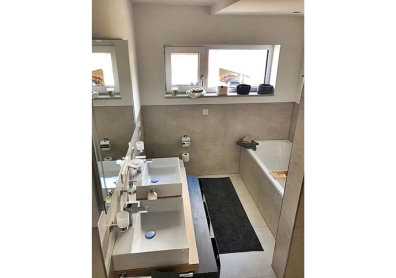 Geschmackvoller Neubau In Zirndorf. Apartment Luaran gambar